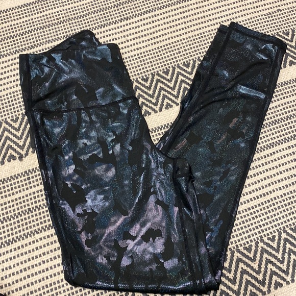 Workout Wear - Picture 2 of 2